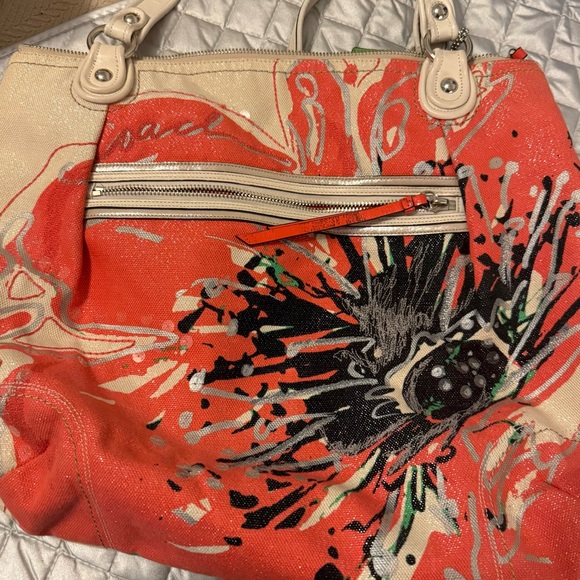 Stella & Dot Coral and Cream Floral Canvas Tote - Picture 3 of 11